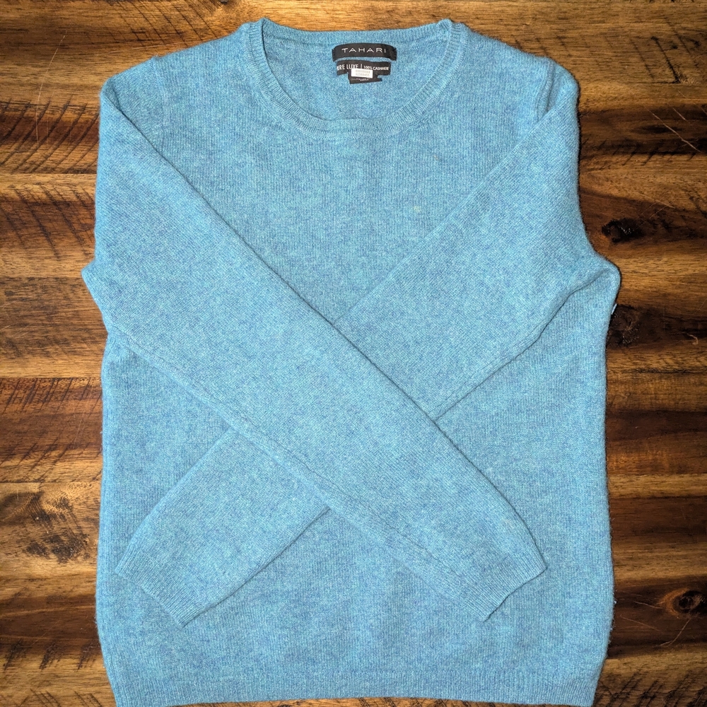 Tahari 100% Cashmere Sweater